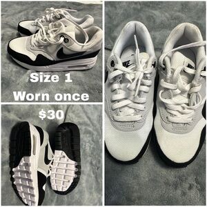Nike Kids Black and White Sneakers